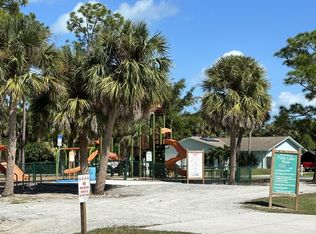 5100 Seagrape Dr, Fort Pierce, FL 34982