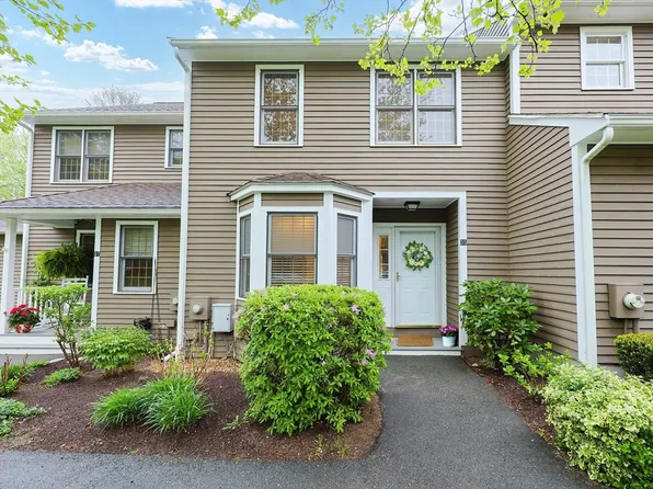 35 Stall Brook Rd #35, Milford, MA 01757