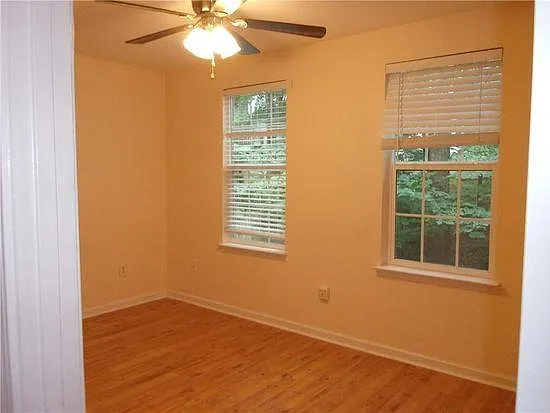 535 Abbotts Hill Ln — Photo 4