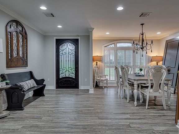 5th image of 204 Bayside Dr