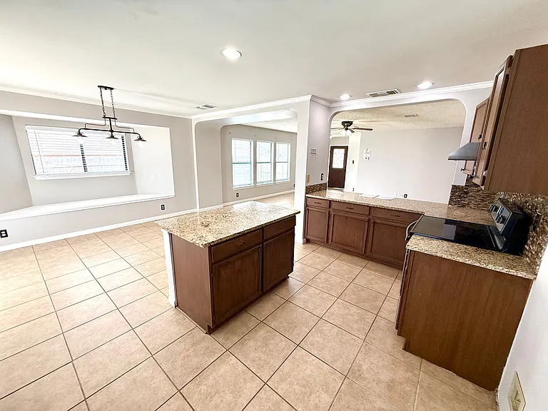 1530 Richland Hills Dr — Photo 12