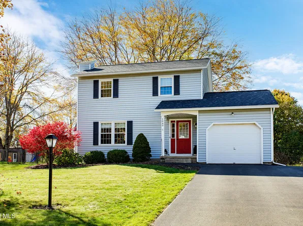 1049 Laural Lane, Malta, NY 12020
