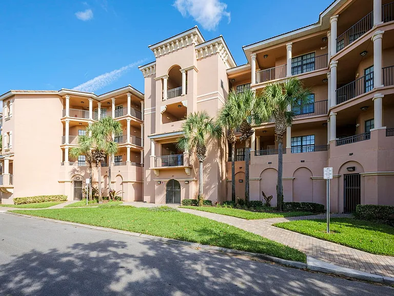 210 Paseo Terraza St #202 — Photo 3