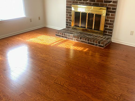 3rd image of 2414 Quail Hollow Ct