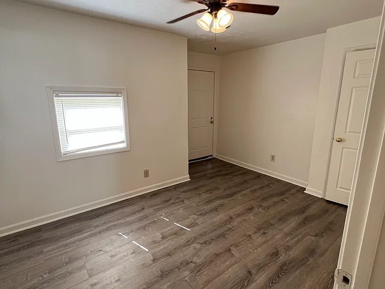 111 Allen St #109 — Photo 9