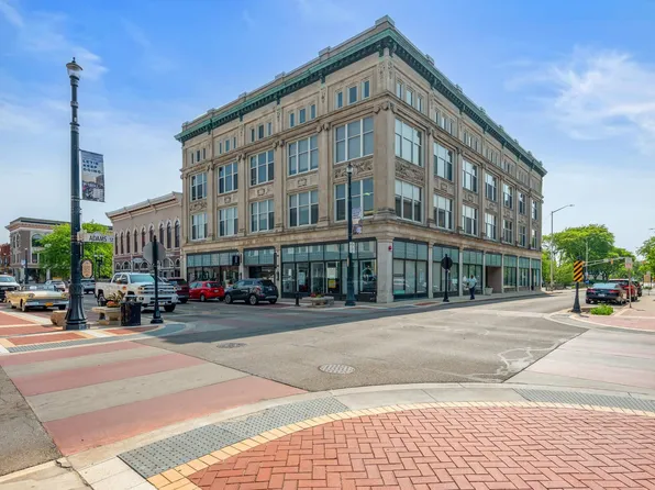 301 S Walnut St APT 202, Muncie, IN 47305