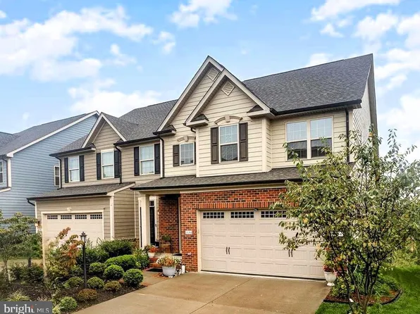 18184 Red Mulberry Rd, Dumfries, VA 22026