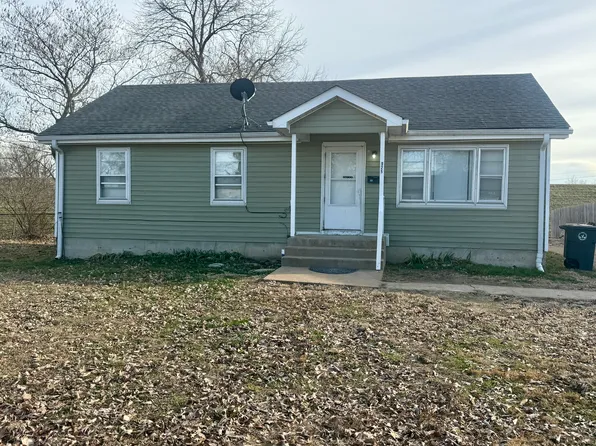 925 Pyramid Dr, Valley Park, MO 63088