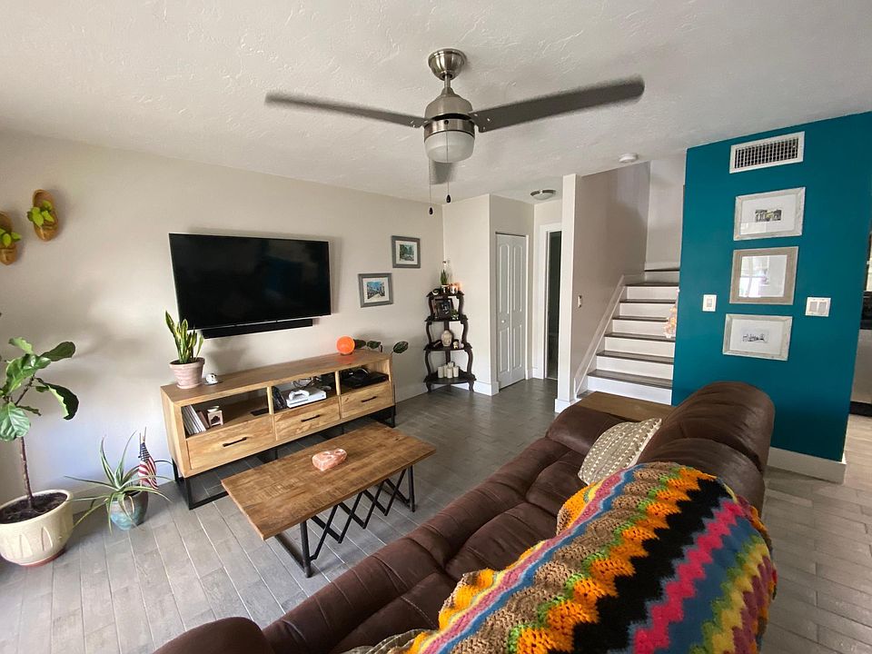 Living room with flat screen smart TV