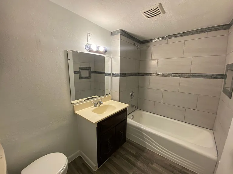 2310 Santa Maria St — Photo 10