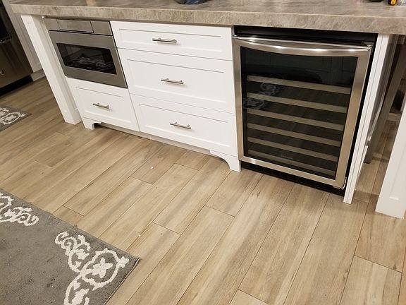 4th image of 10022 SW 49th Pl