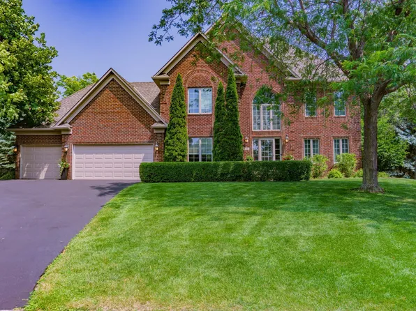 421 Ramsey Ct, Carver, MN 55315