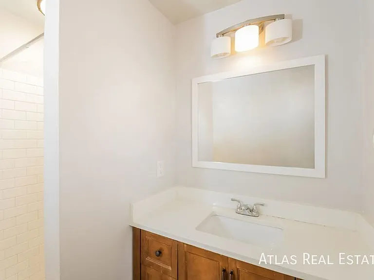 1066 N Clarkson St #1 — Photo 11