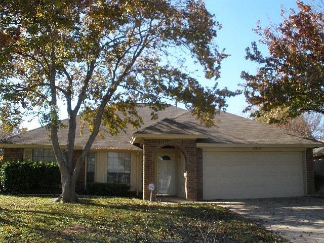 1st image of 3647 Forest Trail Dr