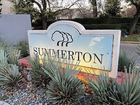 2nd image of 2223 Summereve Ct
