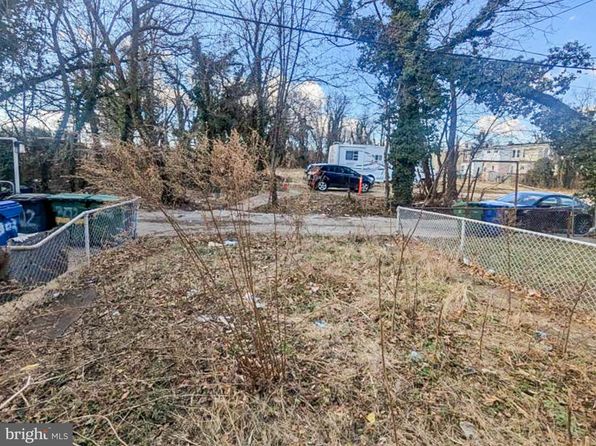 304 Lyndhurst St, Baltimore, MD 21229