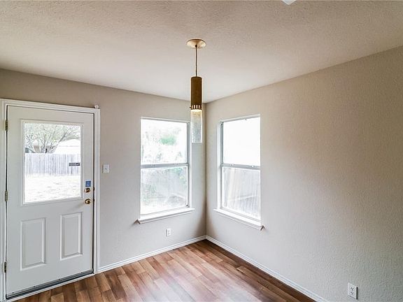 5th image of 111 David Dr