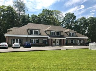 35 Copps Hill Rd APT 1, Ridgefield, CT 06877