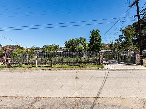 5th image of 10301 Penrose St