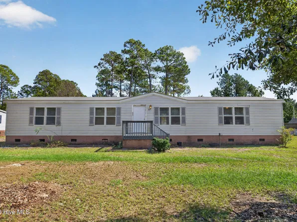 227 Hearthside Drive, Rocky Point, NC 28457