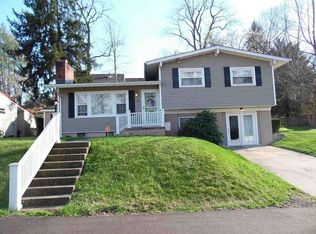 2 Locust Ct, Huntington, WV 25705