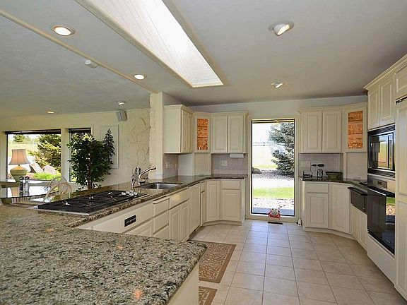 3rd image of 4726 E Pleasant Orchard Ln