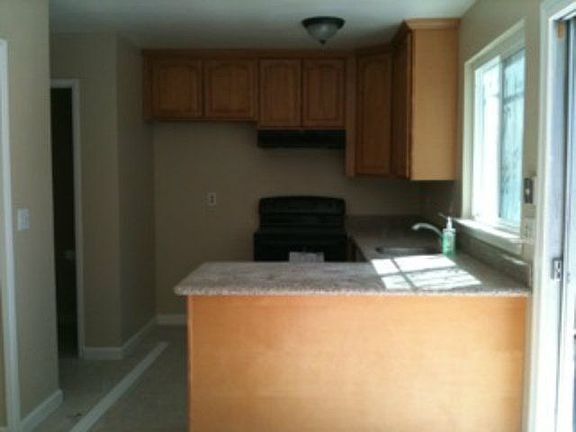 2nd image of 115 Jose Figueres Ave