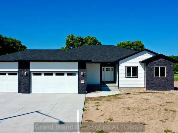4222 Augusta Pkwy, Grand Island, NE 68803