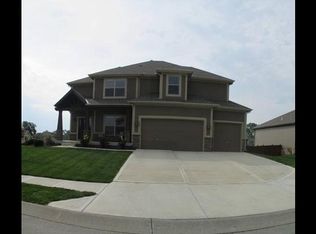 2823 NE Wood Creek Ln, Lees Summit, MO 64086