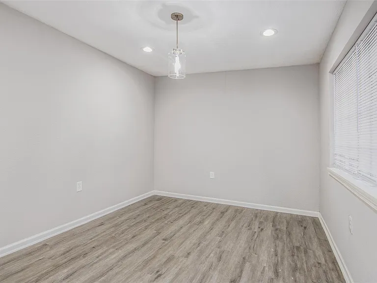 1702 Athens Dr — Photo 8