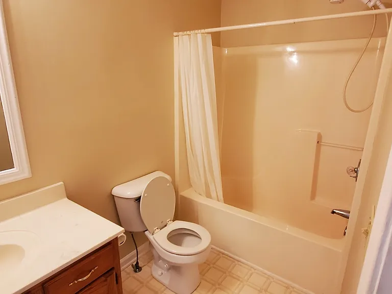 610 N Greenwood Ext — Photo 5