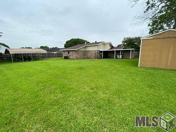 4th image of 40075 Alise Ave