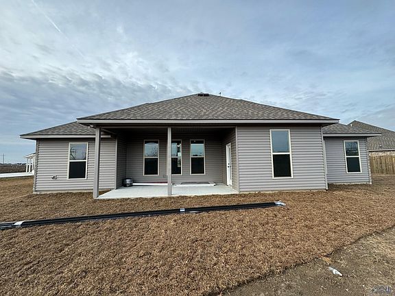 5th image of 132 Pond Dr