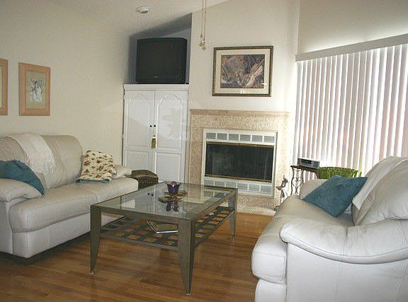 FAMILY Rm.w/Wood-Burning FIREPLACE