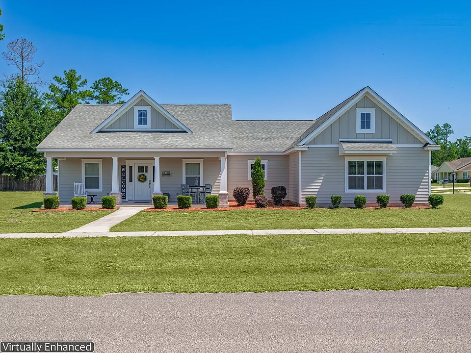 1st image of 28 Conifer Ct