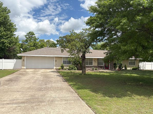 824 N Poplar Ln