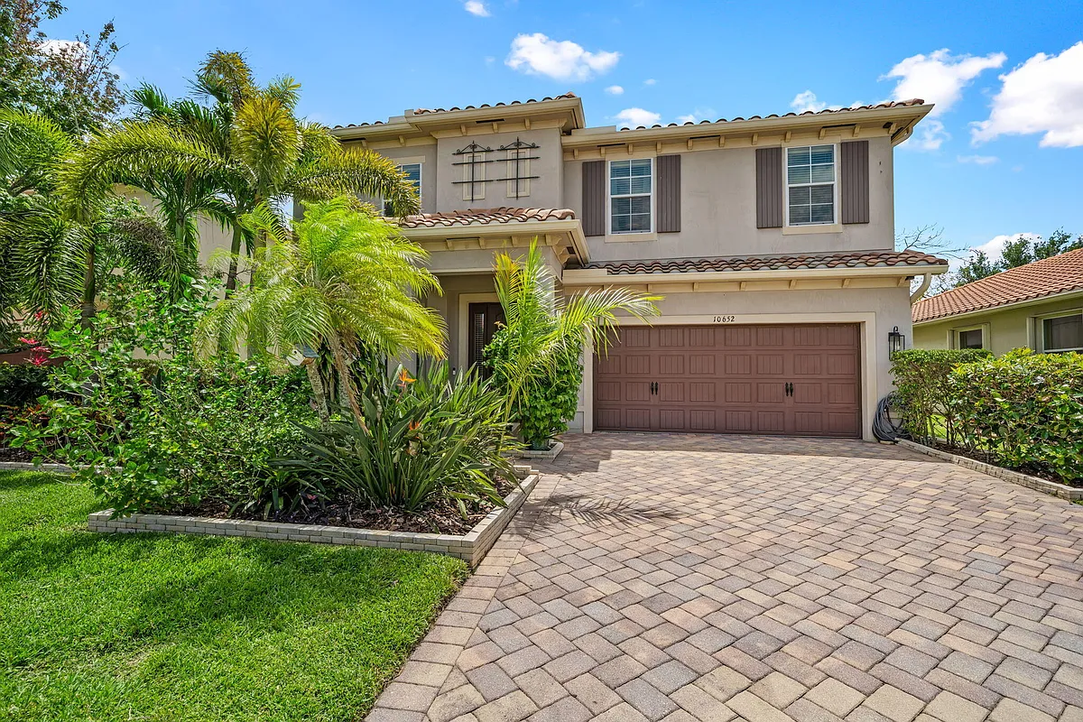 Building Photo - 10652 Ivanhoe Ln