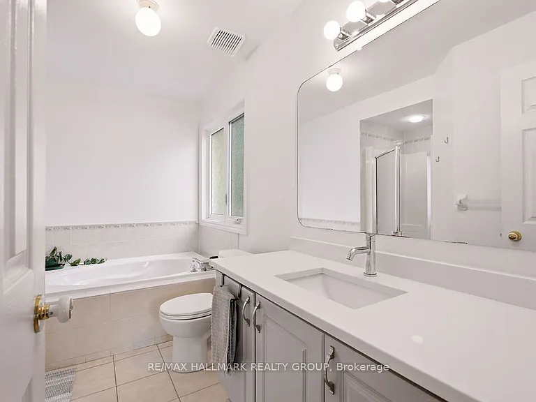 1542 Tonilee Dr — Photo 32