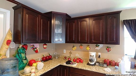 5th image of 5638 Brookhill St
