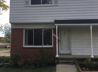 11728 Riverside Dr, Plymouth, MI 48170