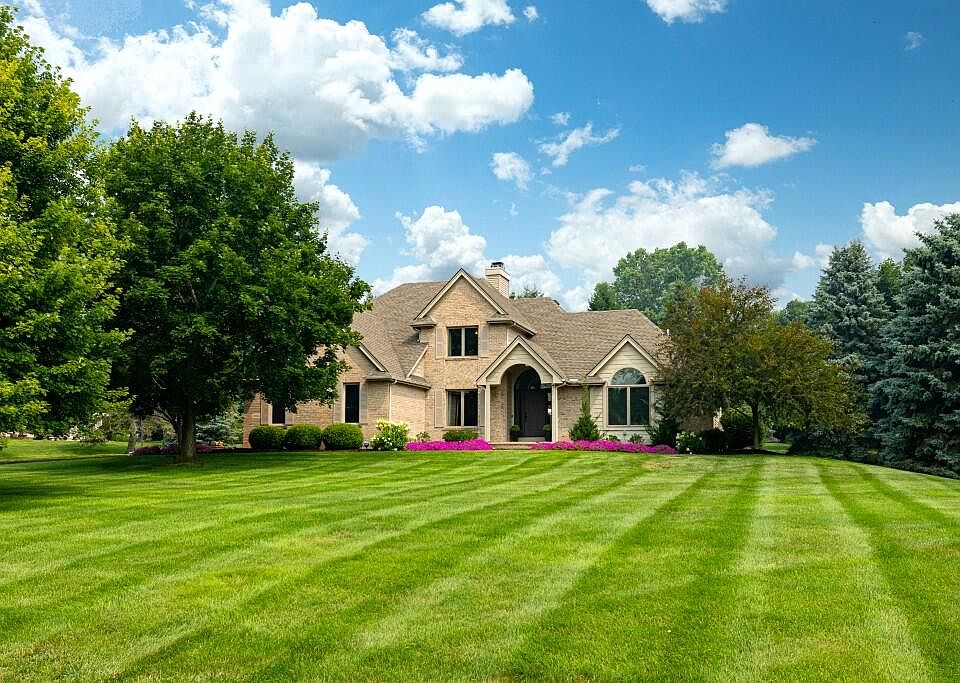 1st image of 9108 Cambridge Dr