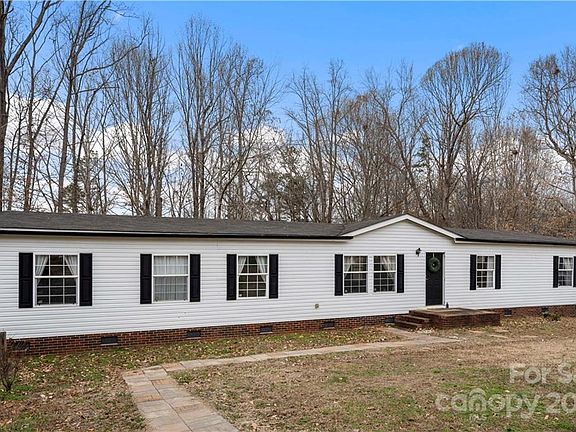 3rd image of 1193 Peppertree Dr