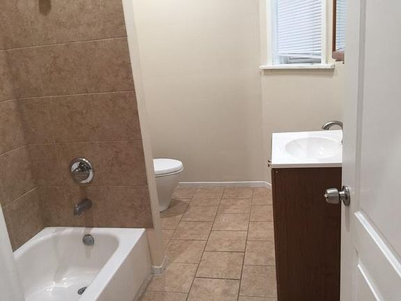 5th image of 4649 N Kasson Ave Floor 1