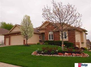 1911 S 194th St, Omaha, NE 68130