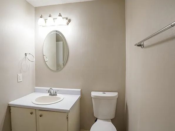 2116 Greenoaks Rd #2A