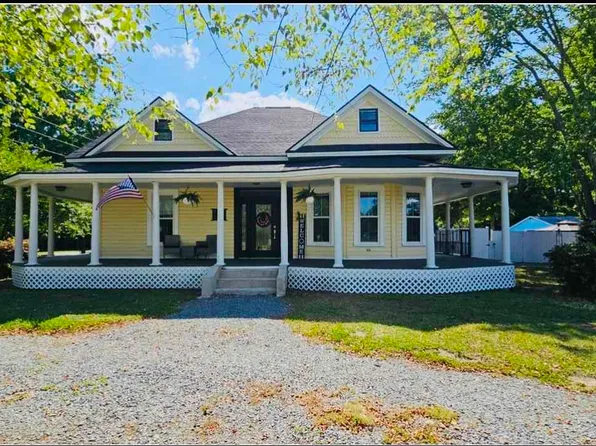 2858 Creek Rd, Timmonsville, SC 29161