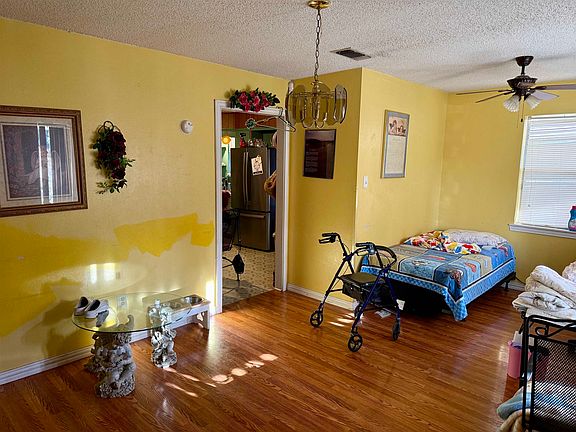 3rd image of 505 S Church Ave