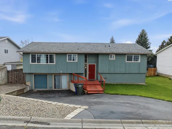 809 E Valleyview Ln, Colfax, WA 99111