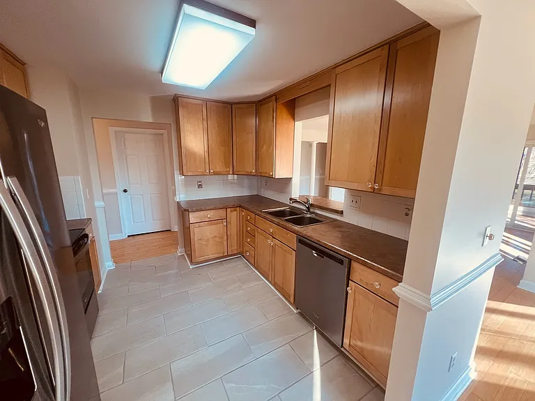 33955 Middleton Cir — Photo 2