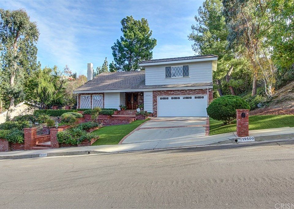 1st image of 19500 Braewood Dr